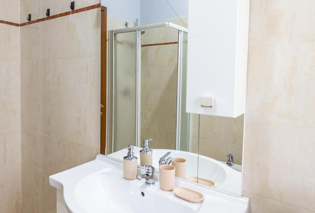 Elegant Apartment In Bergamo Center מראה חיצוני תמונה