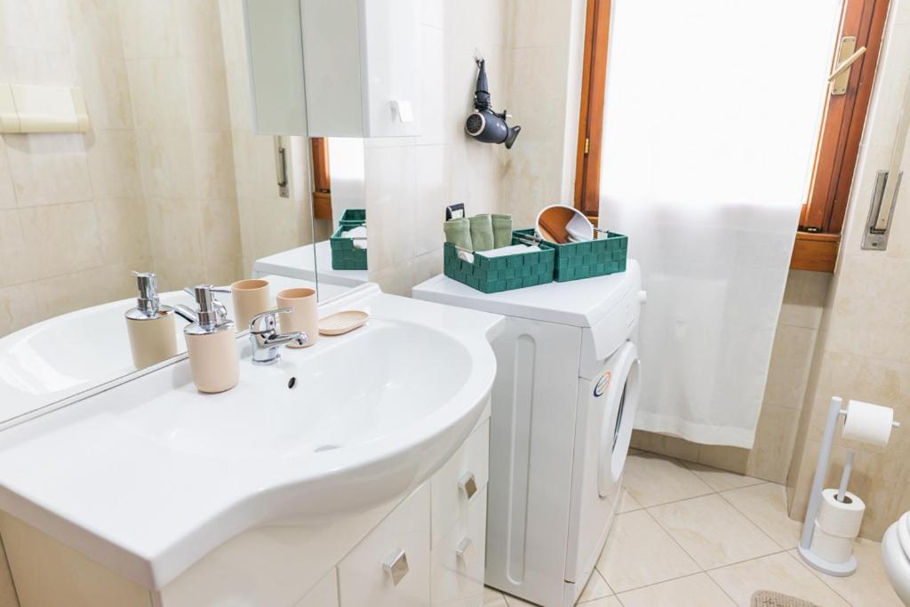 Elegant Apartment In Bergamo Center מראה חיצוני תמונה